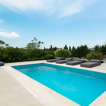 Rosa D'oro Villa